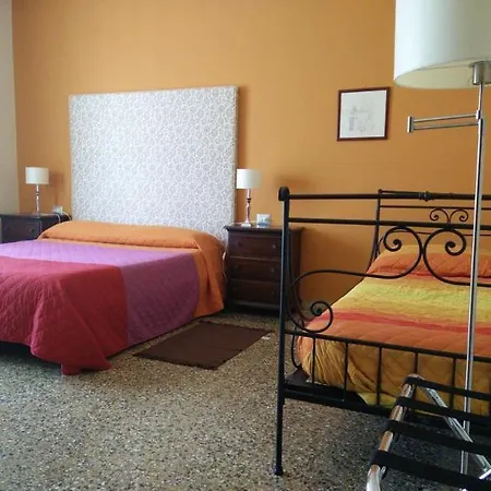 Al Porto Di Inn 3*